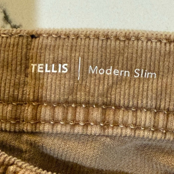 AG Adriano Goldschmied Tellis Modern Slim Corduroy Sulpher Light Truffle - Picture 5 of 13